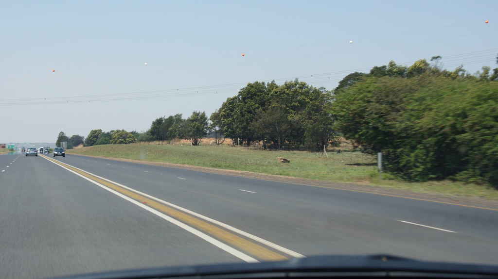 Landstrasse 2-spurig